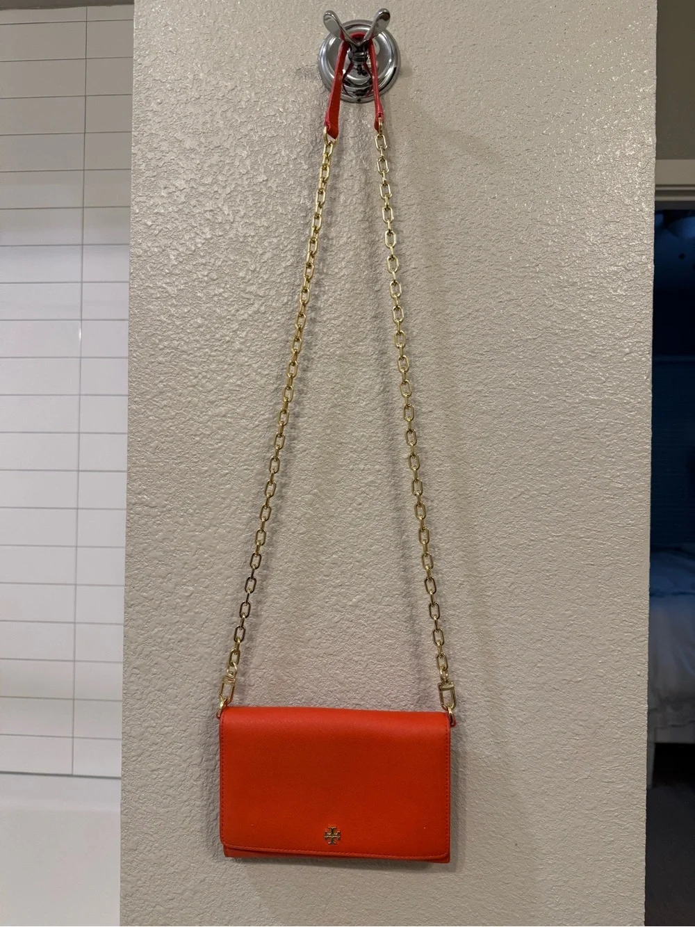 Tory Burch compact robinson